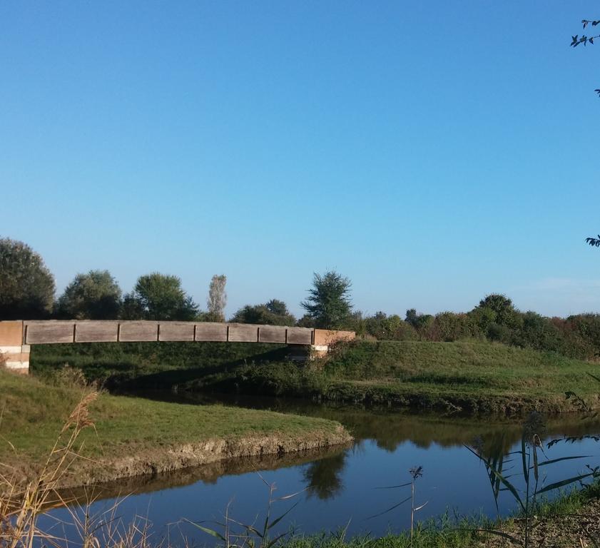 Готель Oasi Di Arcadia Santa Giulia Екстер'єр фото
